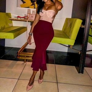 Last one🔥Ruffle midi skirt